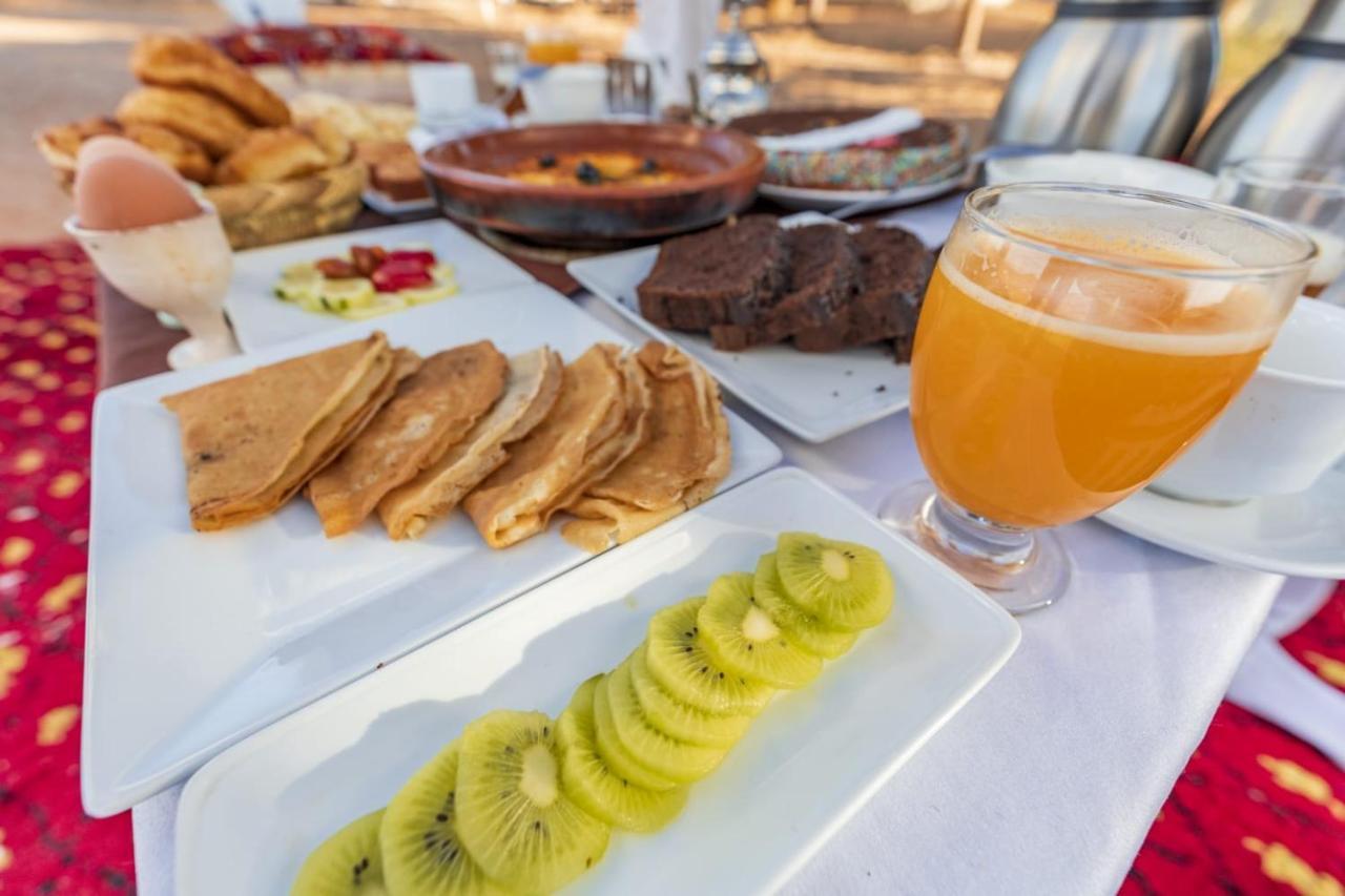 Merzouga Luxury Traditional Camp ภายนอก รูปภาพ