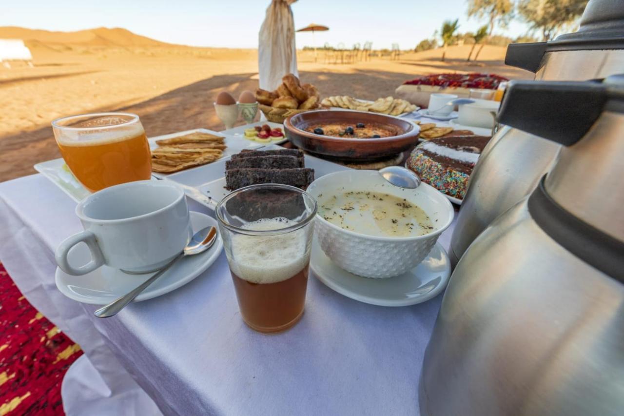 Merzouga Luxury Traditional Camp ภายนอก รูปภาพ