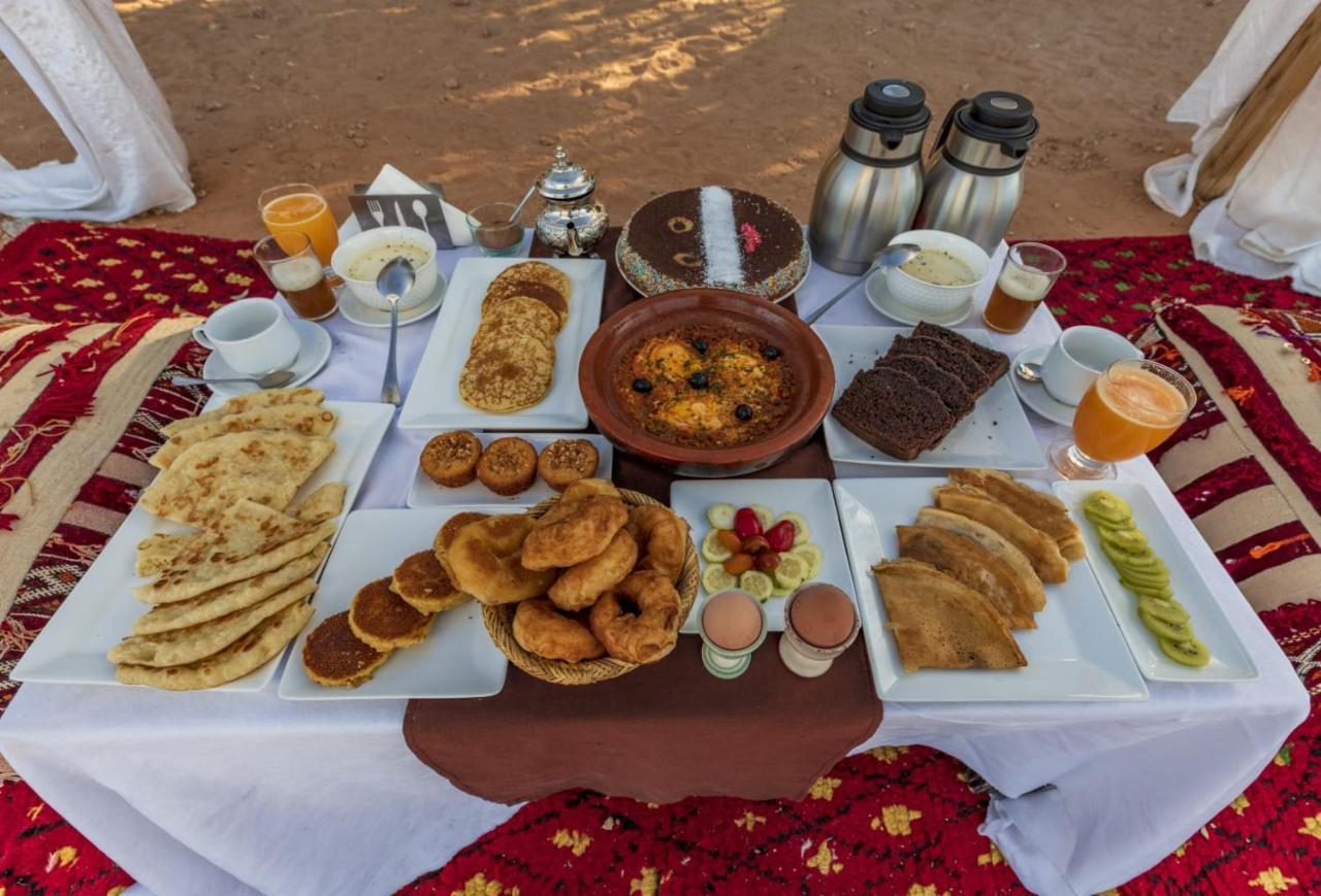 Merzouga Luxury Traditional Camp ภายนอก รูปภาพ