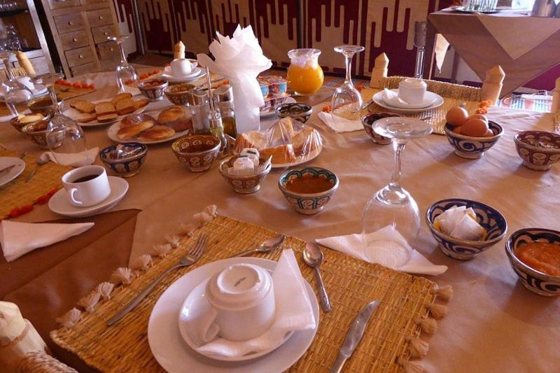 Merzouga Luxury Traditional Camp ภายนอก รูปภาพ