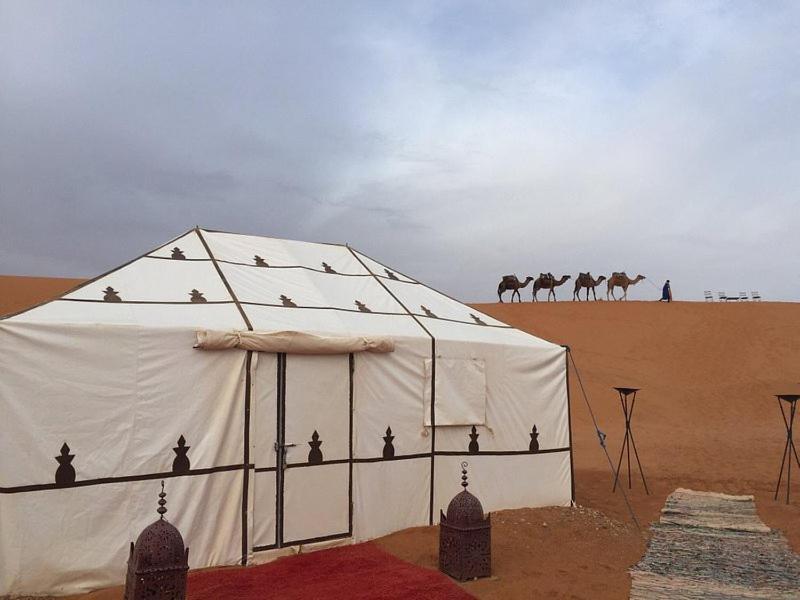 Merzouga Luxury Traditional Camp ภายนอก รูปภาพ