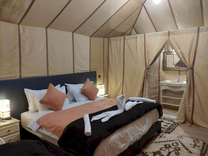 Merzouga Luxury Traditional Camp ภายนอก รูปภาพ